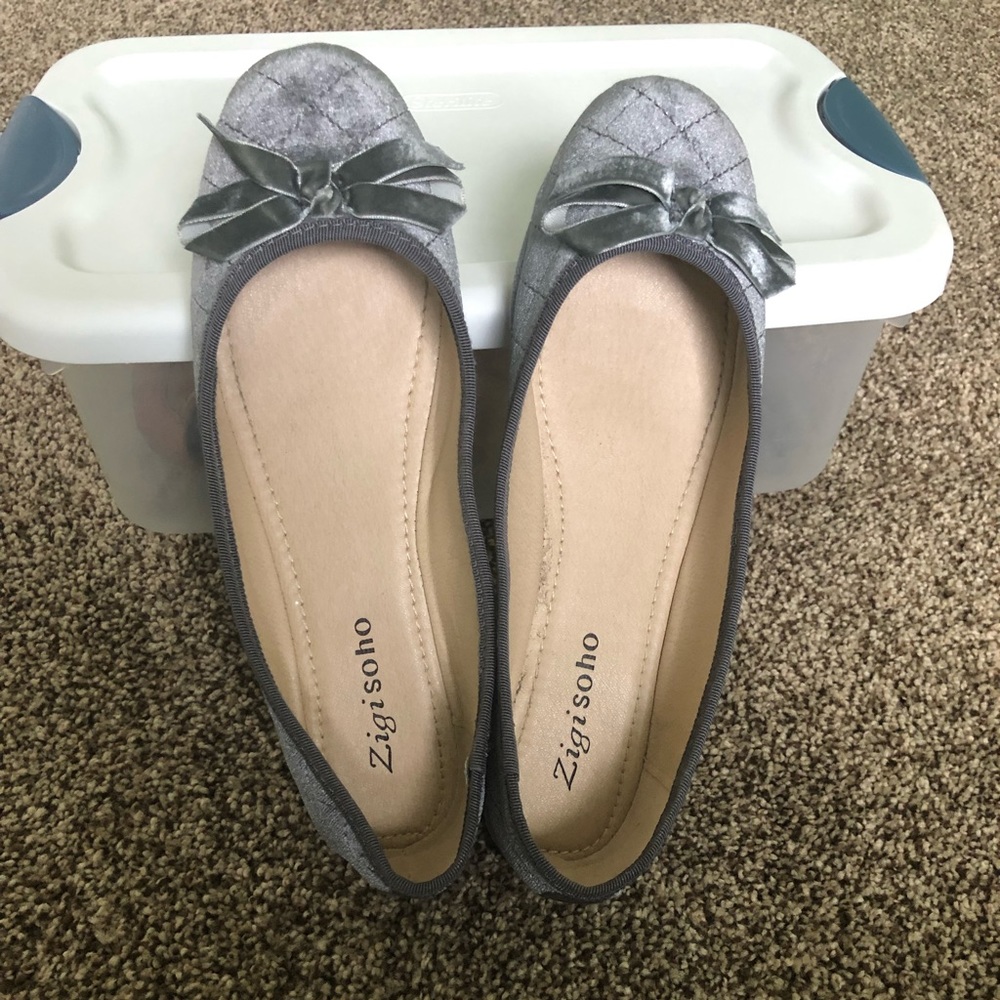 Gray Flats